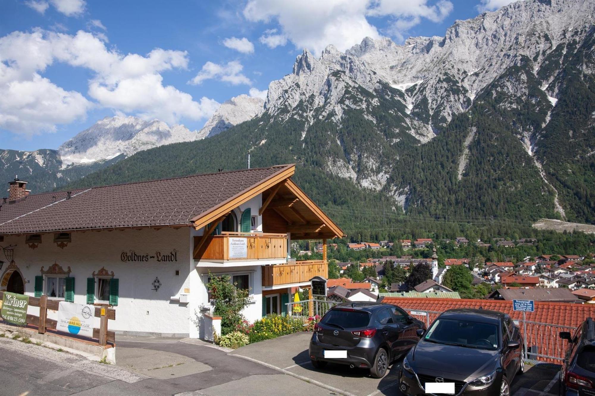 Ferienhaus Goldenes Landl Mittenwald Esterno foto